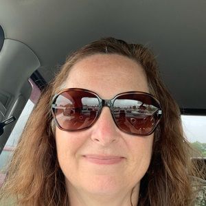 Meet your Posher, Traci